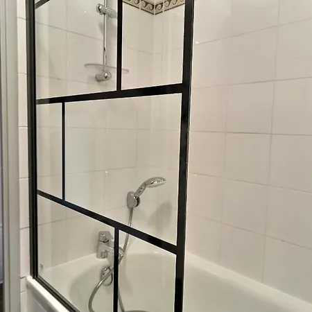 Apartment L'atelier St - Gare, Parking Privé - Clim - Piscine