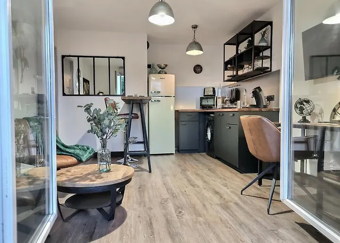 L'atelier St - Gare, Parking Privé - Clim - Piscine *